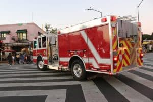 Newark, NJ - Firefighter Injured Responding to Fire on N 6th St